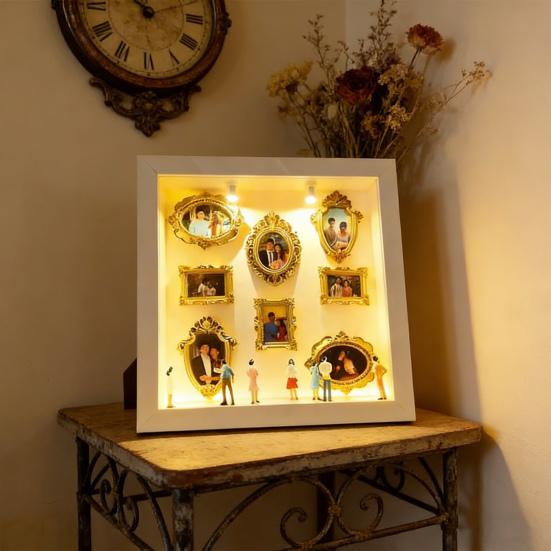 DIY Мини-музей в коробке с маленькими золотыми рамками Фигурками Лампами Фоторамкой Шкатулкой для воспоминаний Семьи Витрина для демонстрации Домашний декор