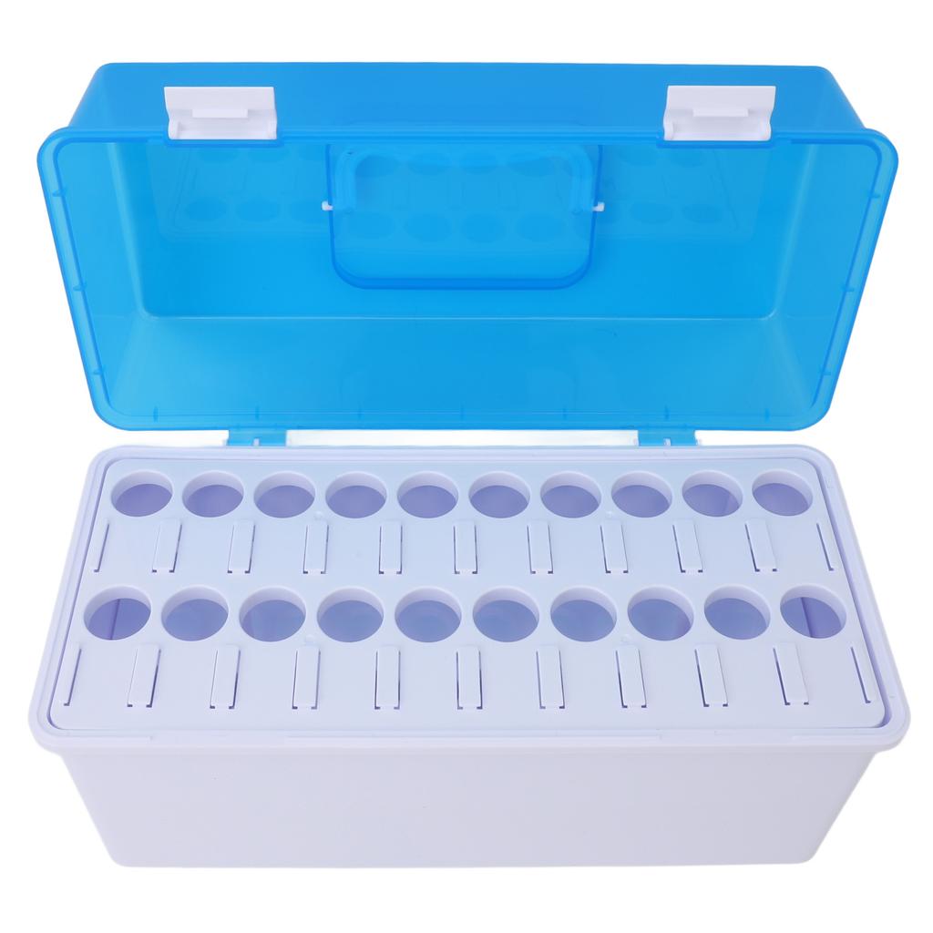 Коробка для хранения пробирок с переносной ручкой и пыленепроницаемой крышкой. Вмещает 20 держателей для пробирок.