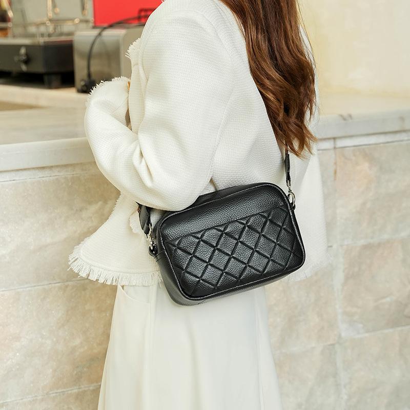 Новая сумка через плечо из коровьей кожи с верхним слоем для женщин, маленькая женская сумка, квадратная сумка на одно плечо