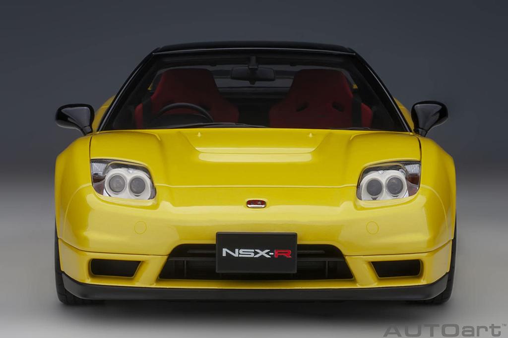 AUTOart Honda Indy Yellow Pearl Готовый продукт 73214 1/18 NSX-R (NA2)