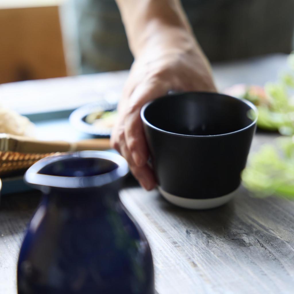 TAMAKI Quon Soba Sake Diameter X Perfect for Soba Stylish and Oven Bottle, White, 7.8cm 9.5cm Height, Noodles, Gift, Microwave, Dishwasher, Safe,