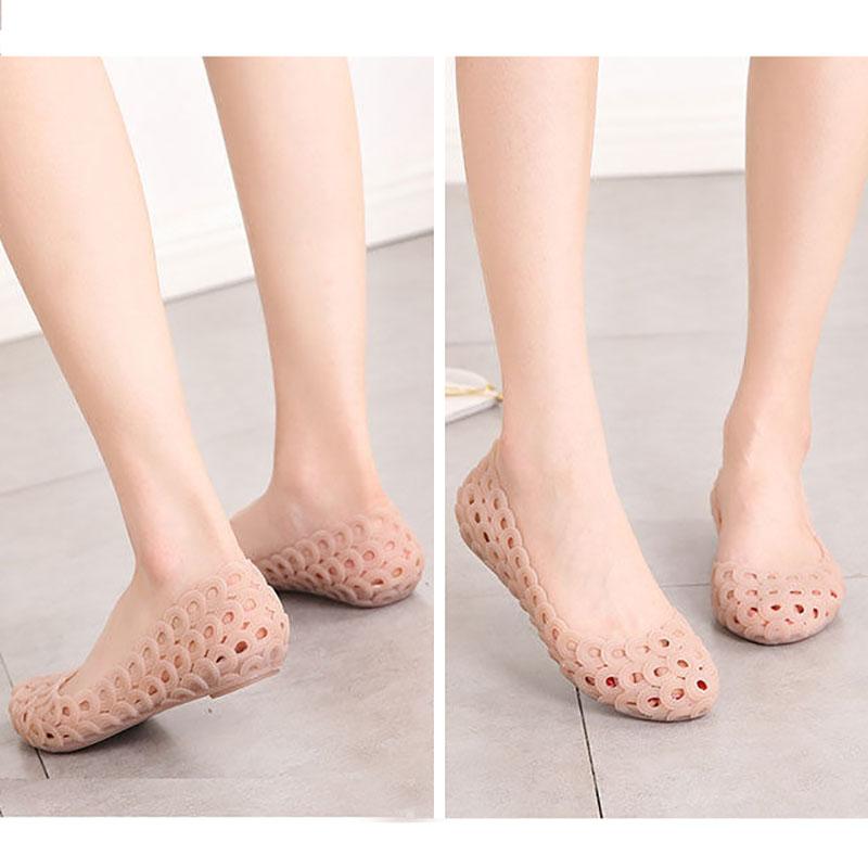 Summer Hollow Nurse Jelly Shoes Ladies Non-slip Flat Beach Shoes Mother Hole Sandals