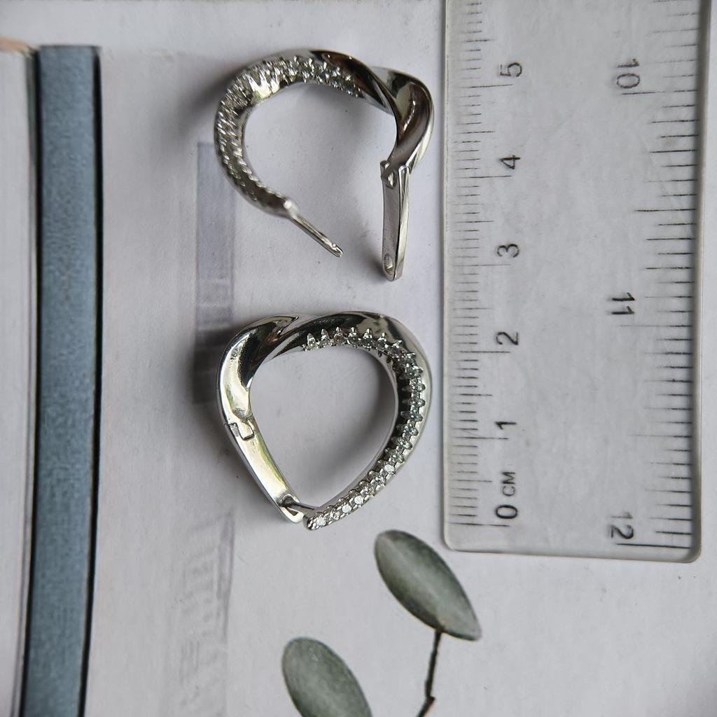 Серебряные серьги с фианитами (2190561)