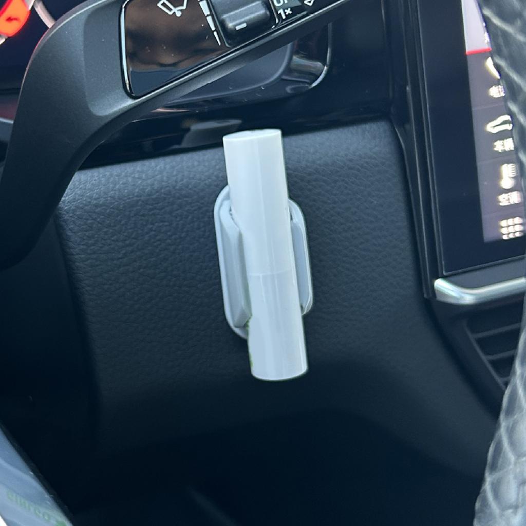 Держатель для бальзама для губ для автомобиля Силиконовый держатель для гигиенической помады Автомобильные аксессуары Вертикальный держатель для гигиенической помады Держатель для бальзама для губ для женщин девушки