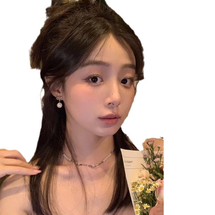 Французские ретро серьги-пусеты с жемчугом и инициалами 2024: Нишевый дизайн высокого класса