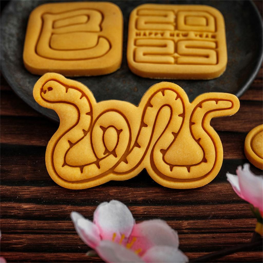 Plastic Snake Cookie Molds Biscuit Molds Baking Accessories for New Year Baking Project Plastic Kitchen Bakewares