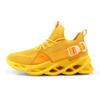 New Men's Mesh Shoes Outdoor Breathable Running Sport Shoes Light Soft Thick Sole Couple Sneakers Comfort Casual Board Shoes