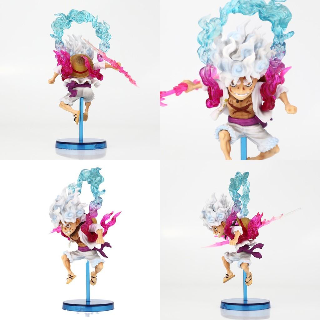 Яркая аниме-статуэтка Луффи в сидячей позе, идеально подходящая для серьезных коллекционеров и фанатов