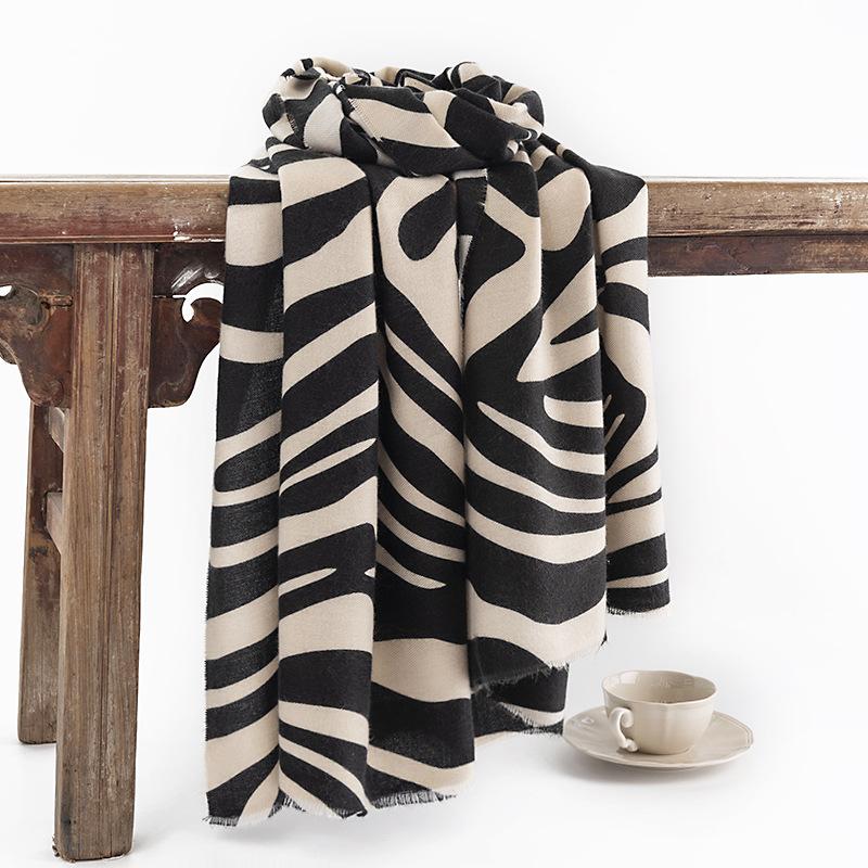 Versatile Striped Imitation Cashmere Scarf for Women Winter New Cold Proof Neck Scarf Elegant Temperament Warm Shawl