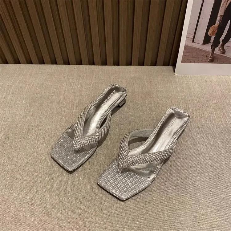 Новая летняя обувь со стразами, новые стильные простые многофункциональные шлепанцы со стразами, разработанные для женщин на высоком каблуке