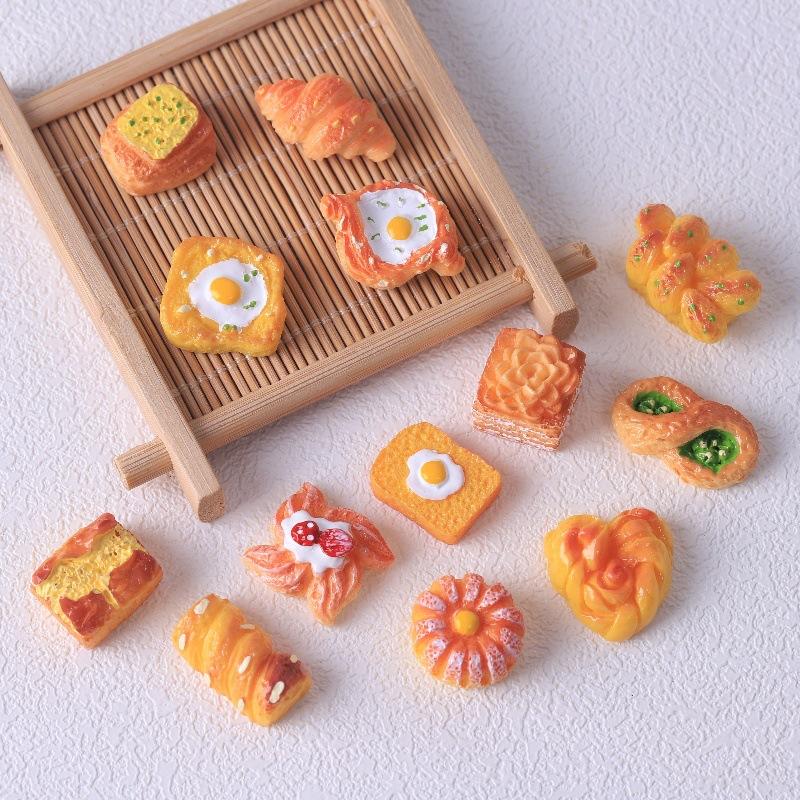 13PCS Miniature Dollhouse food Pumpkin/Fried Eggs Toast/Rose Bread Model for Blyth ob11 Doll Bakery Accessories