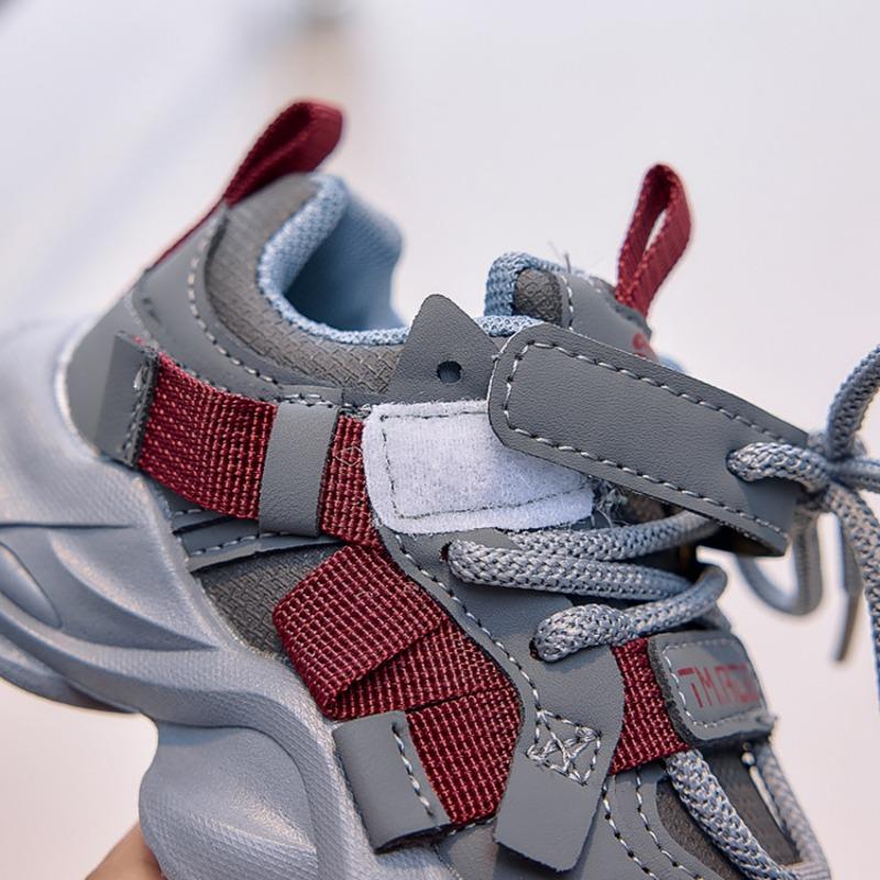 Детская обувь и кроссовки, Осенние новинки, Мужские кожаные повседневные массивные папины кроссовки, Мягкие беговые кроссовки для учеников старшего возраста.