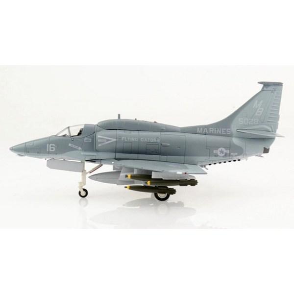 Харви Мастер 1: 72 A-4F Skyhawk Fighter Fighter Fighter 1984 HM416590, Серая корейская игрушка