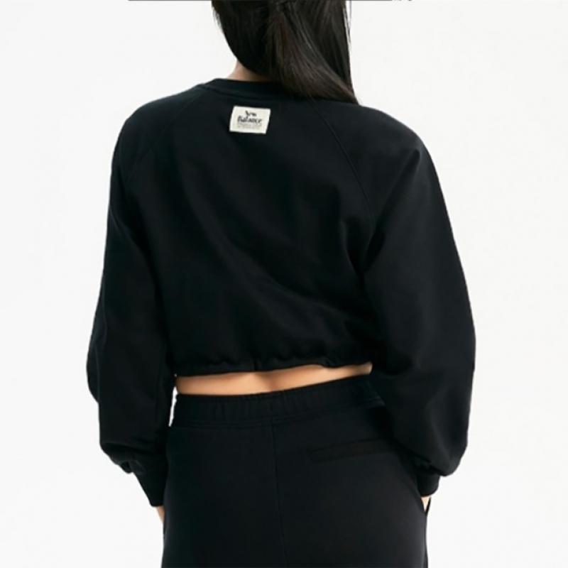 New Balance Women S T ShirT  C28   Nbnce1w232 19  Women S Crop Round SweaTShirT