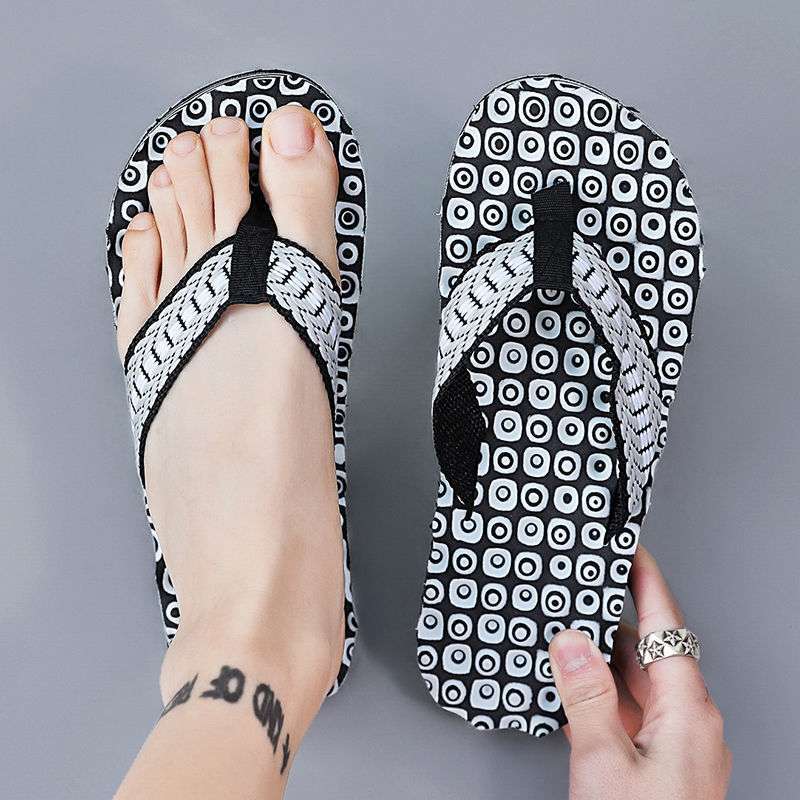 Летние новые трендовые мужские шлепанцы в корейском стиле, большого размера, массажные шлепанцы-вьетнамки, повседневные пляжные шлепанцы