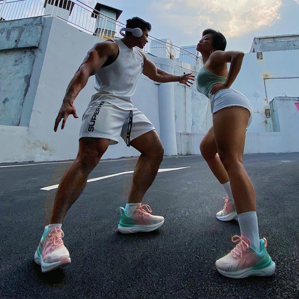 onemix Новые амортизирующие кроссовки для мужчин, спортивная тренировочная спортивная обувь, уличные нескользящие износостойкие кроссовки для мужчин