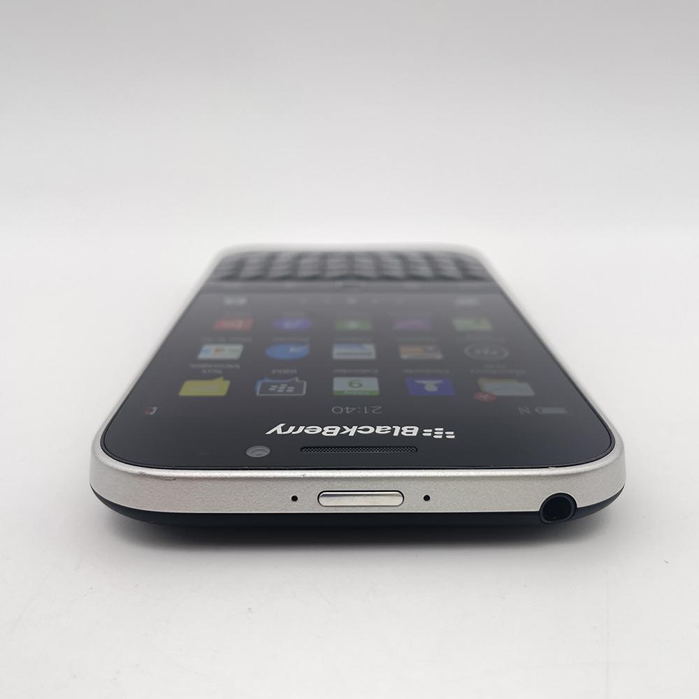 Refurbished Blackberry Classic Q20 4G NETWORK 2GB RAM 16GB ROM 8MP 3.5" Mobile Phone Cell Phone With 1 SIM