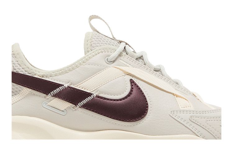 Nike Wmns TC 7900 'Light Bone Burgundy Crush'