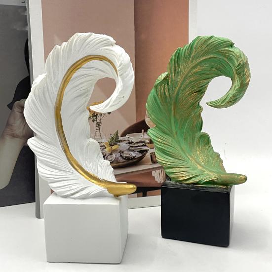 Artistic Feather Statue Modern Green White Feather Shape Resin Figurine Sculpture Home Office Desktop Decoration Ornament