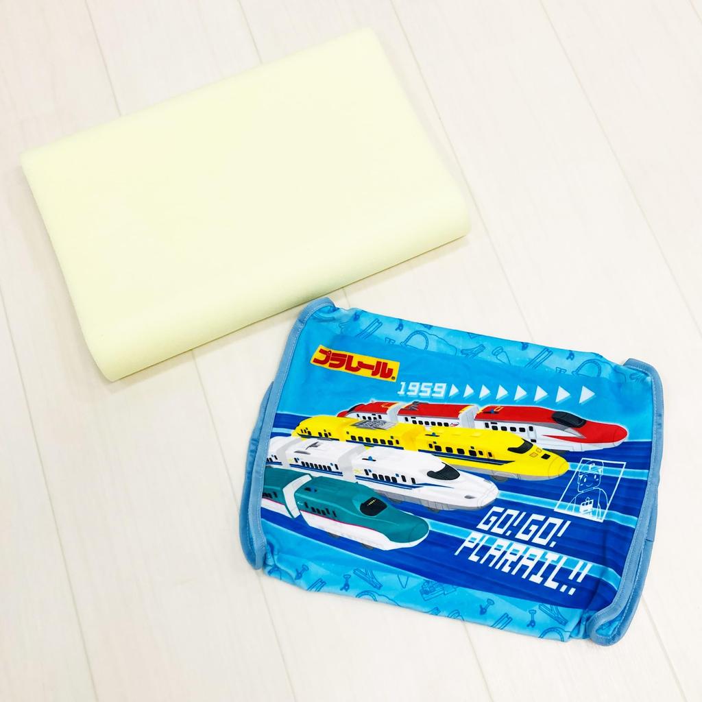 MORIPiLO Plarail Синкансэн Юниор Подушка из пены с эффектом памяти, низкопрофильная, Доктор и Хаябуса Микро, включает персонажа Моришита Макура, детская подушка,