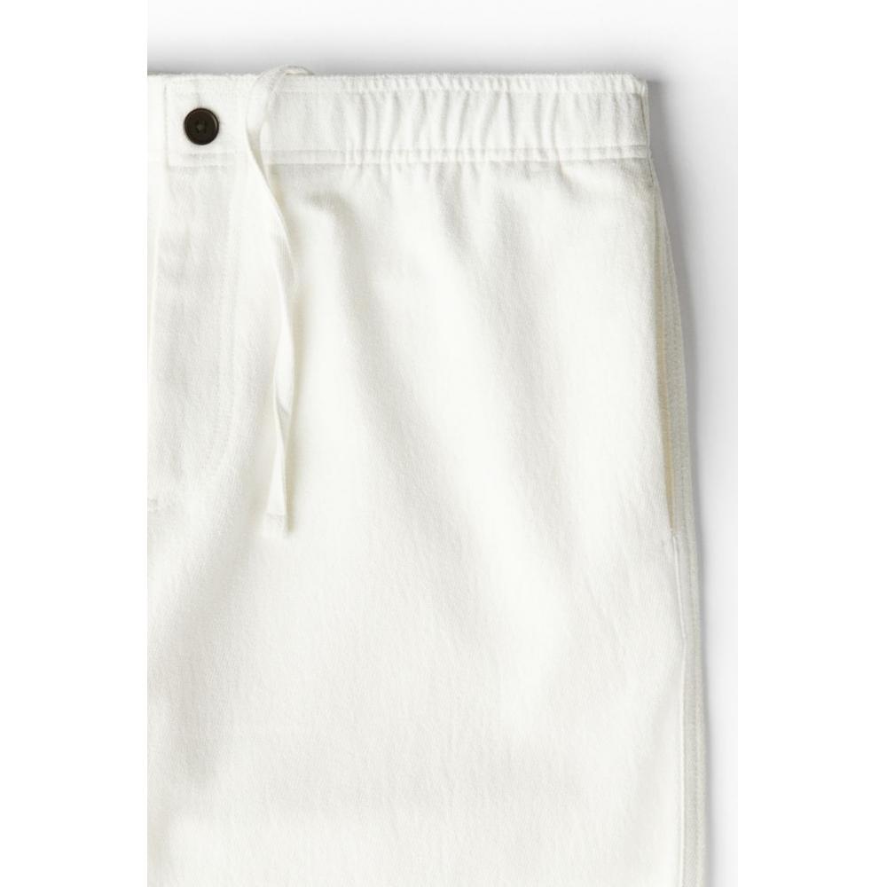 Брюки свободного кроя из твила HM белого цвета