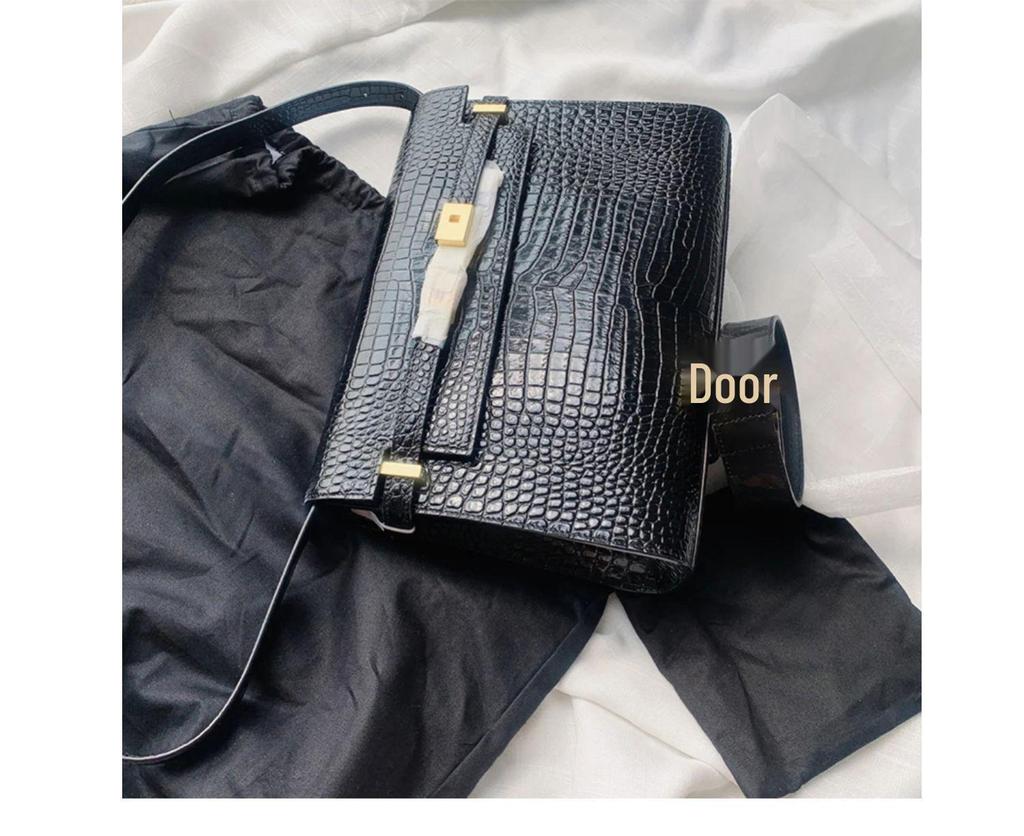 2024 Genuine Leather Women's Classic Tofu Crossbody Bag - Fashionable, Versatile, Small Square Handbag