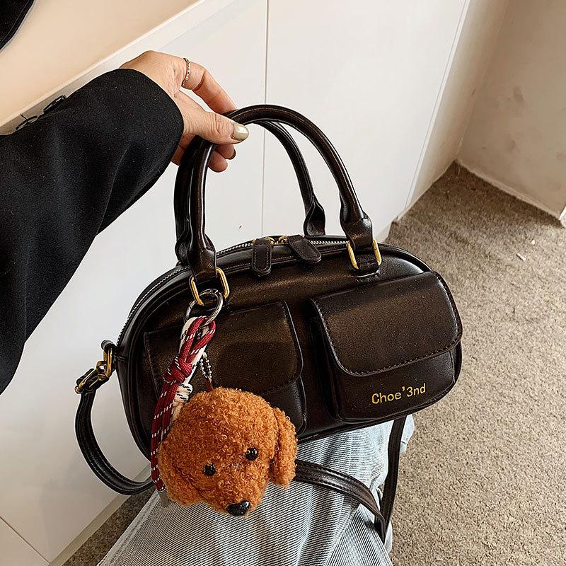 Оптовая нишевая сумка для боулинга женская 2025 новая модная ретро сумочка универсальная на плечо сумка-мессенджер