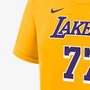 Nike Футболка Los Angeles Lakers NBA Лука Дончич Удобная Приятная к коже Простая Цифровая Буквенная С коротким рукавом Детские Топы Желтый Z2B7BCMWLAKLD-NFG