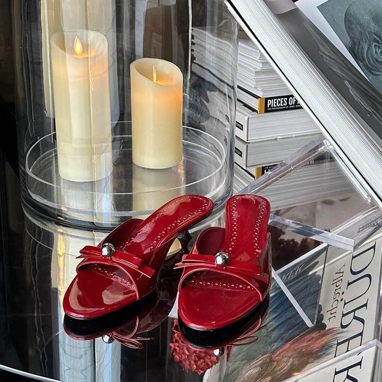 Кожа лаковая кожа французский темперамент туфли-лодочки на низком каблуке женская верхняя одежда 2025 летние сандалии