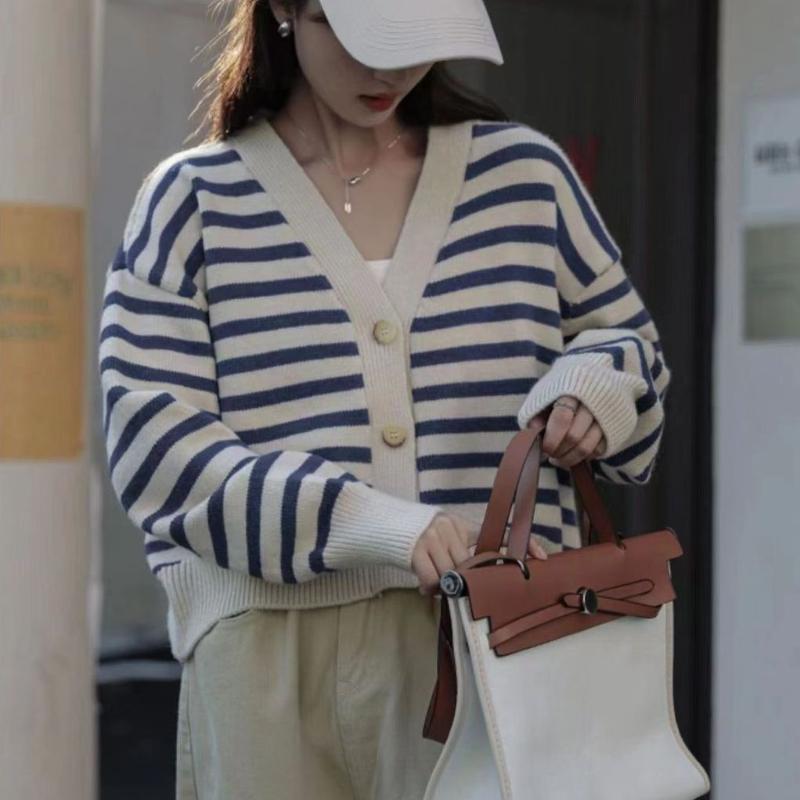 Cardigan Sweater Female 2022 Autumn New College Style Stripe V-Neck Knitwear Women Design Sense Korean