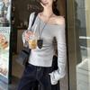 Свитер с косичкой, однотонный свитер с длинным рукавом и косым плечом, женский осенне-зимний свитер с открытыми плечами и разрезом.