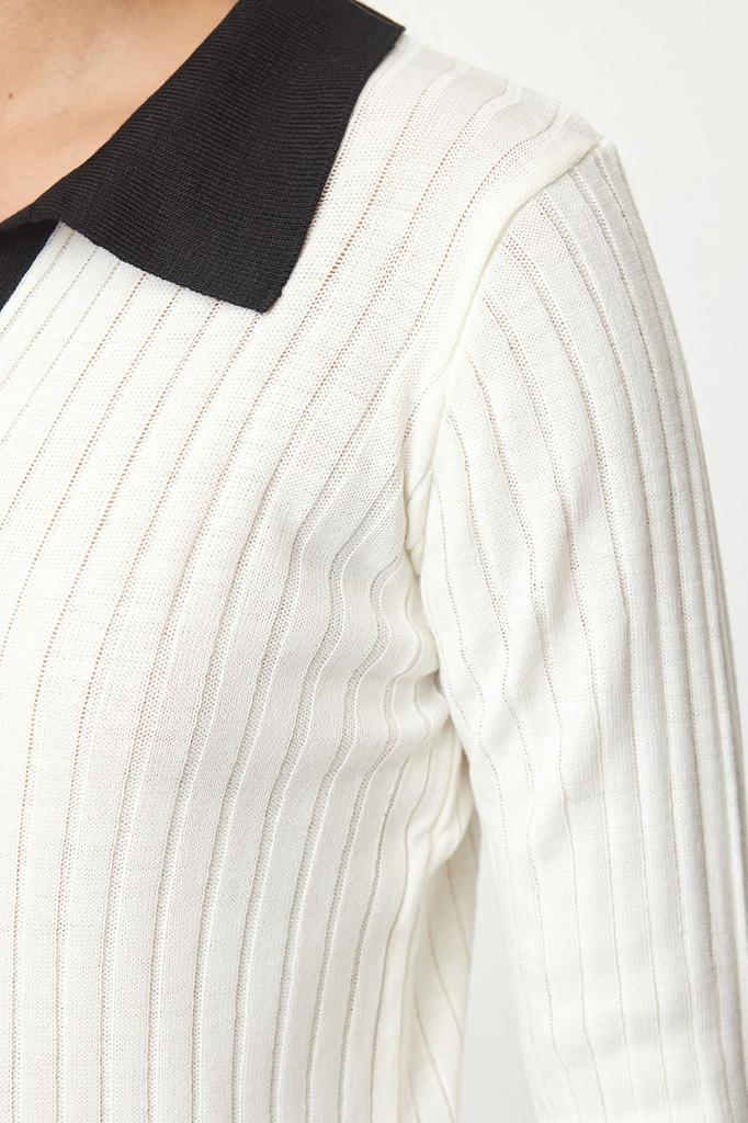 Women's Elegance Style Sweater Blue Polo Neck Color Blocked Knitwear Sweater