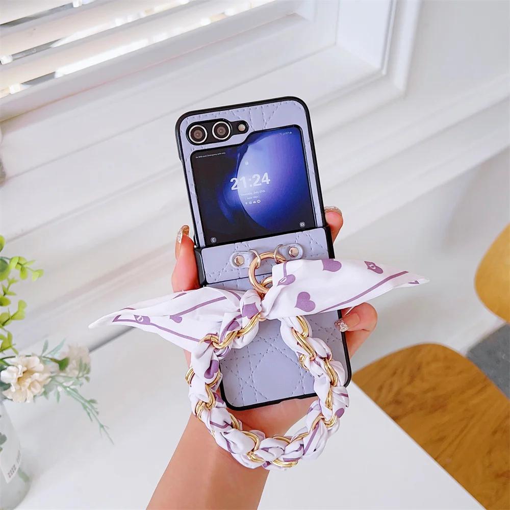 Wrist Strap Chain Silk PU Leather Phone Case for Samsung Galaxy Z Flip 6 5 4 3 Flip5 Flip4 Flip3 5G Protective Shockproof Cover
