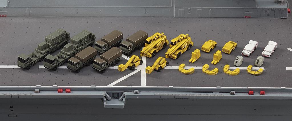 Hasegawa Waterline Series Maritime Force Helicopter Destroyer Izumo Plastic Model 031 1/700 Self-Defense