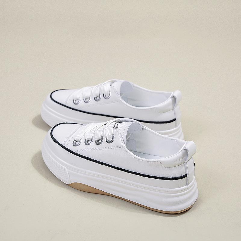 Весна 2024 года, корейская версия маленьких белых туфель, женские высокие повседневные туфли с дышащей вулканизированной обувью для студентов