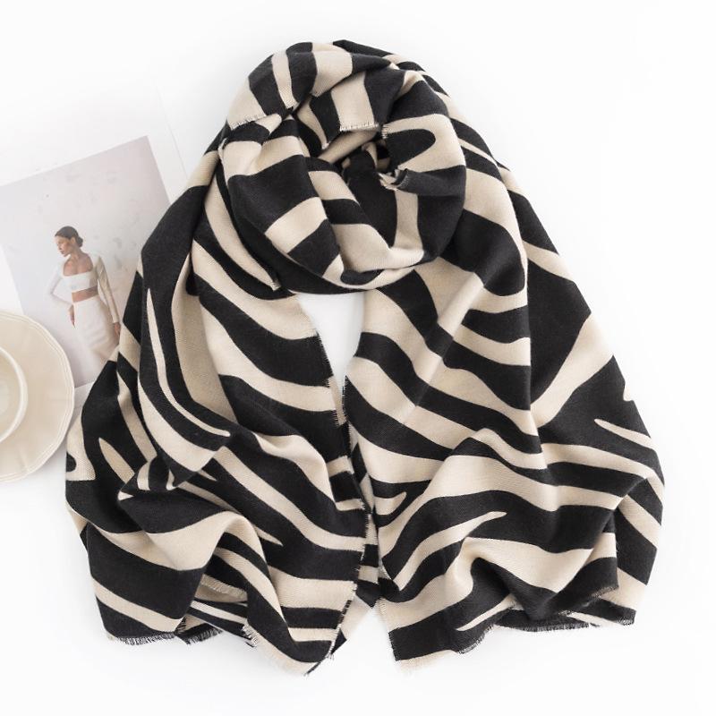 Versatile Striped Imitation Cashmere Scarf for Women Winter New Cold Proof Neck Scarf Elegant Temperament Warm Shawl