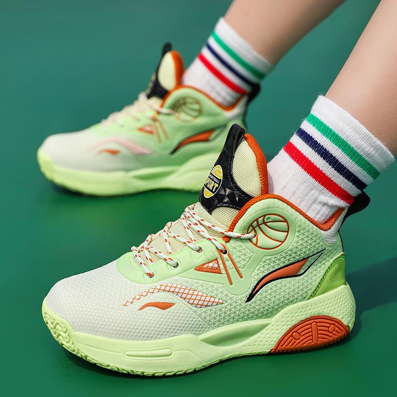 Детские баскетбольные кроссовки 2025 весна новые мальчиковые сетчатые дышащие спортивные кроссовки для детей среднего и старшего возраста для соревнований и тренировок тренд