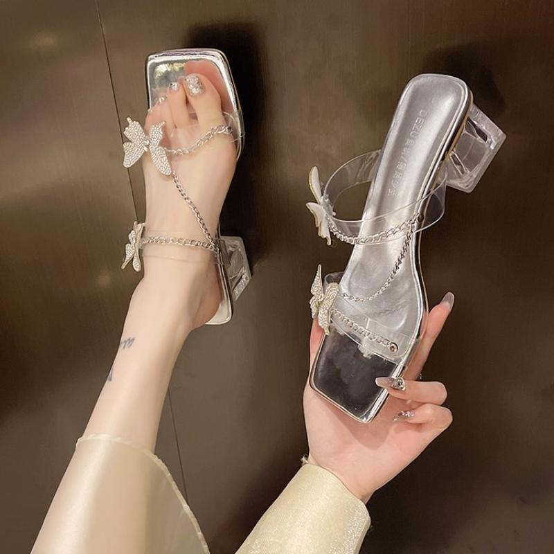 Модные женские летние босоножки 2024 года, новые босоножки из ПВХ с кристаллами и бантом, толстый каблук, открытый носок, женские модные туфли-лодочки с цепочкой, женская обувь