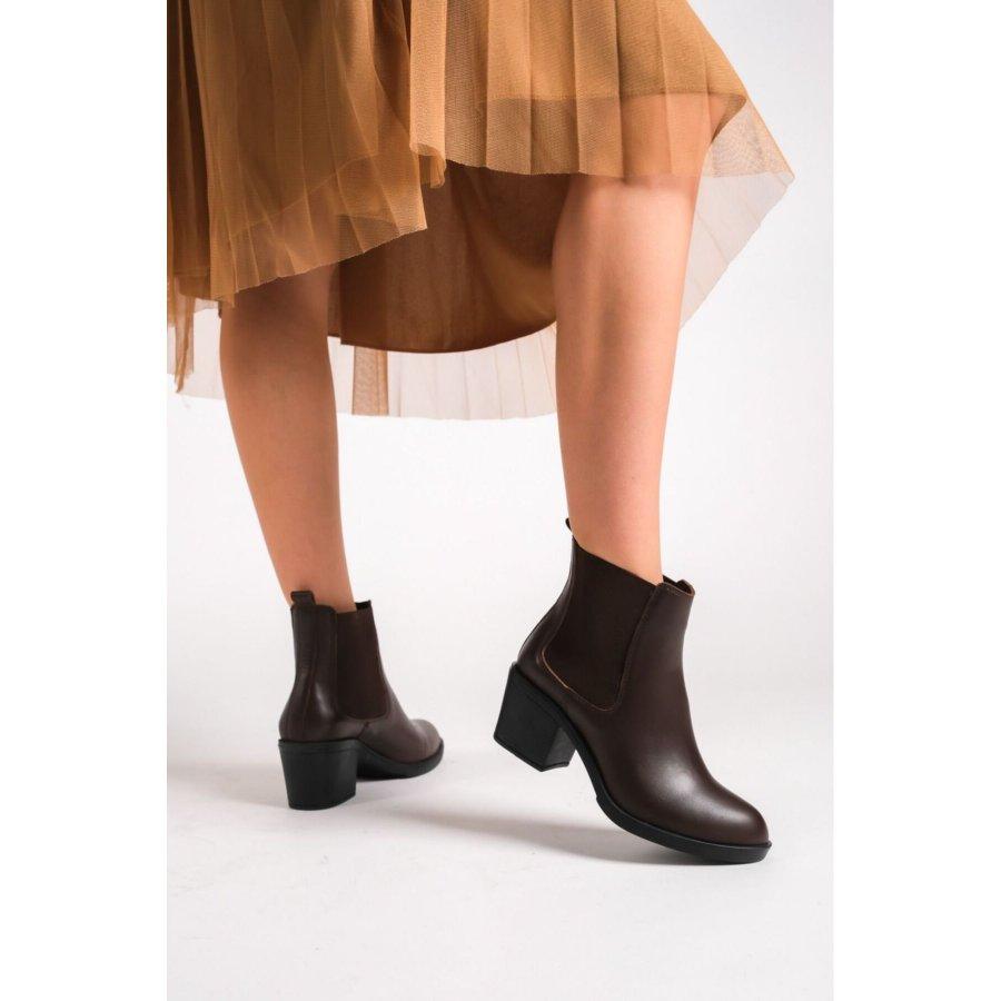 Женские повседневные стильные ботинки из натуральной кожи на среднем каблуке