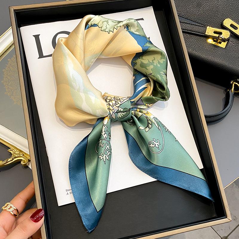 Spring and Autumn Fashion Printed Silk Square Scarf Women's Silk Scarf Mulberry Silk Scarf Professional Scarf Summer Neck Protection Scarf Shawl