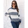 Женский свитер свободного покроя с контрастными полосками в стиле пэчворк на осень/зиму