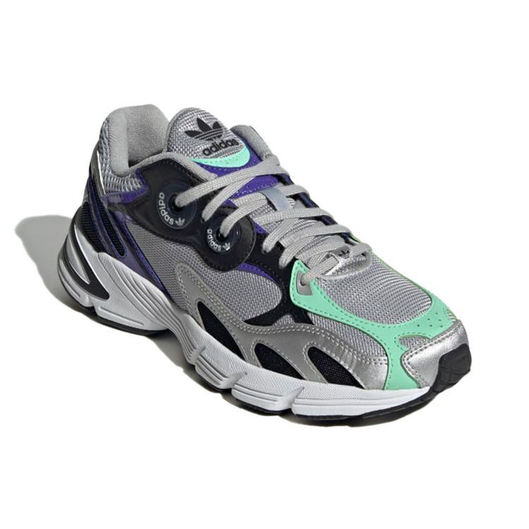 adidas Женские кроссовки Astir Silver Metallic Core-Black GY1121