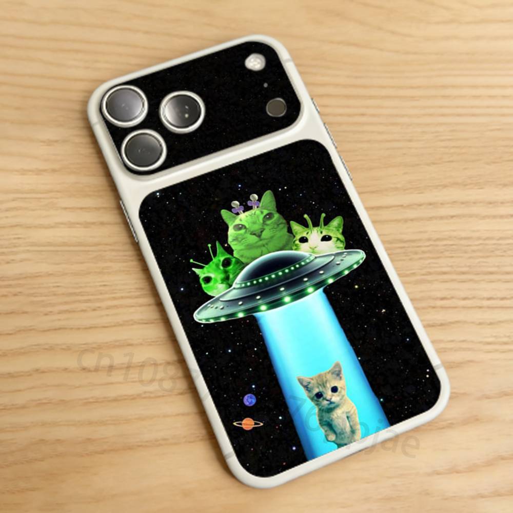 Забавный Зеленый Инопланетный Кот Для iPhone 17 Pro /Max Задняя Крышка Аккумулятора с Наклейкой-Скином на Камеру Задняя Защитная Пленка-Наклейка
