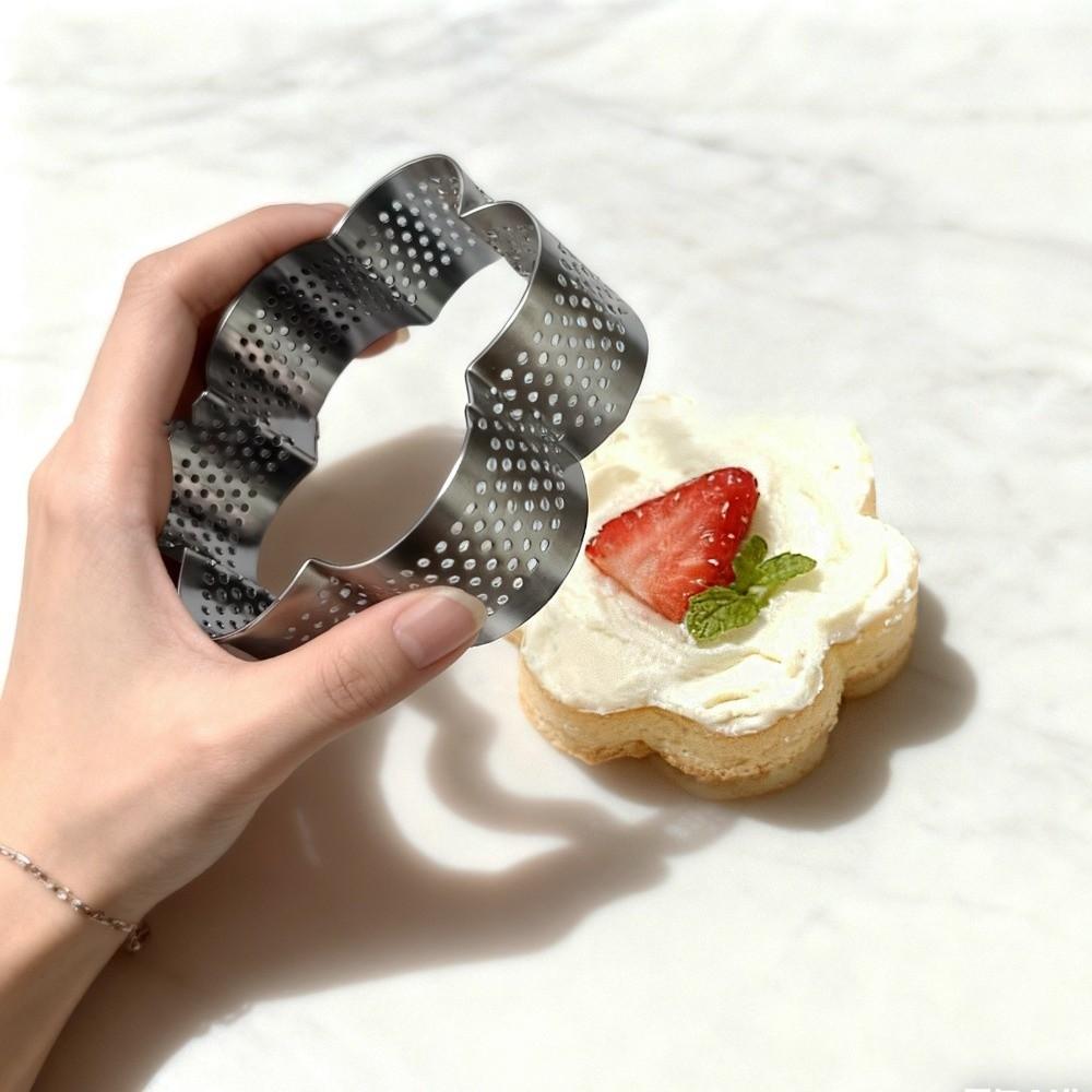Stainless Steel Material Tart Ring Flower Shaped Mousse Cake Ring For Cake Decorating