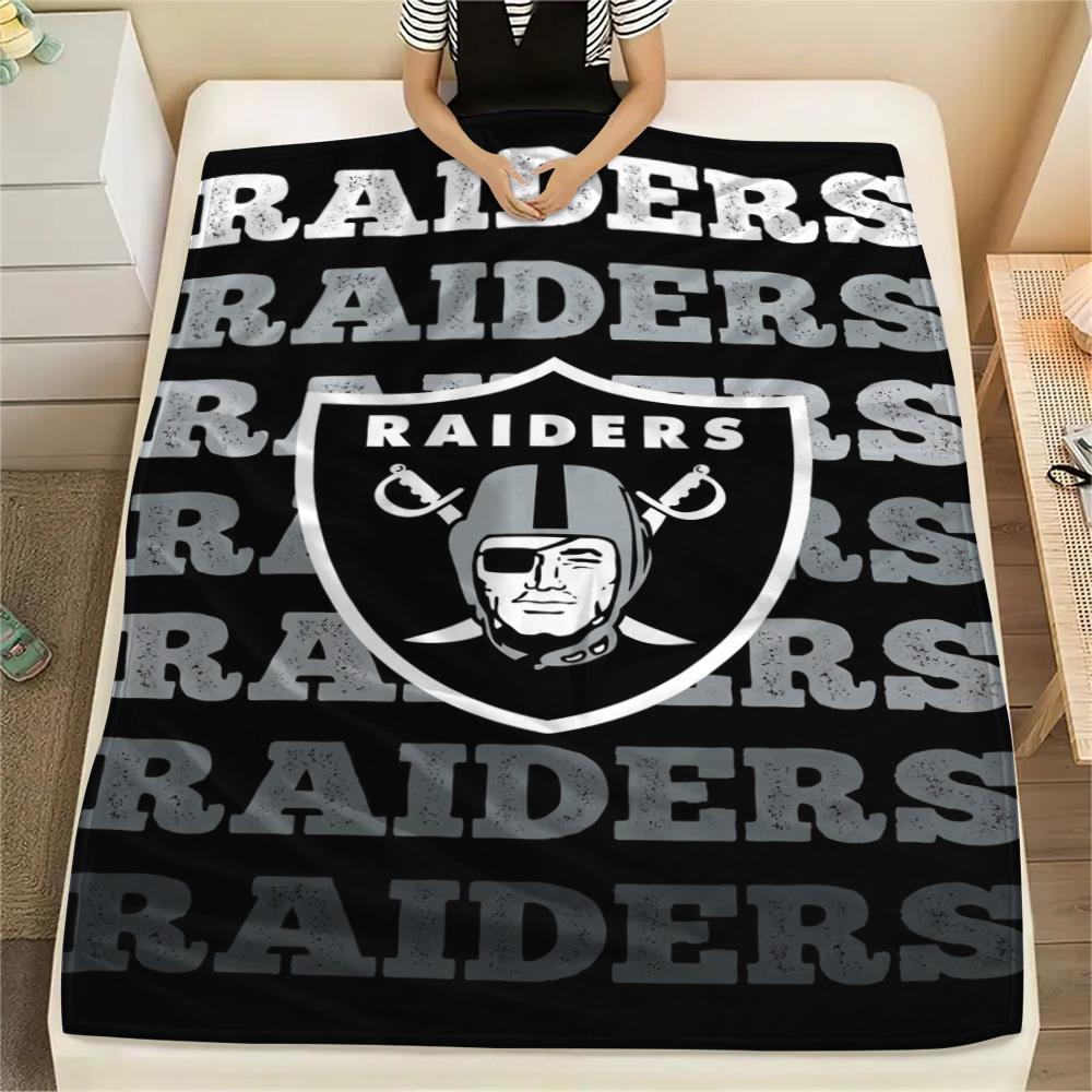 Las Vegas Raiders Print Flannel Blanket High Quality Warm Comfortable Cover for All Seasons Perfect for Gifts Home Decor