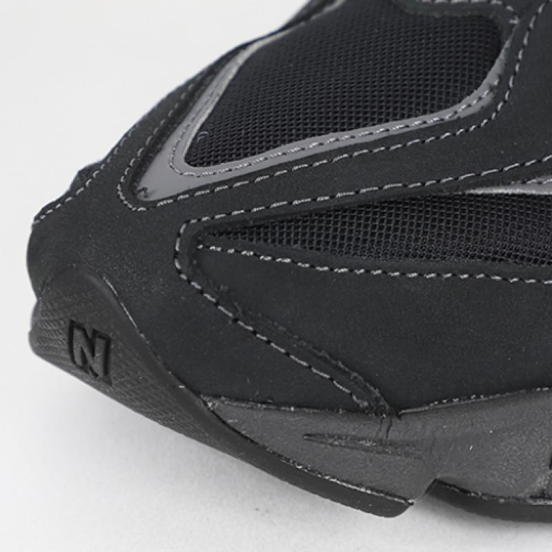 New Balance 9060 Моно Черный