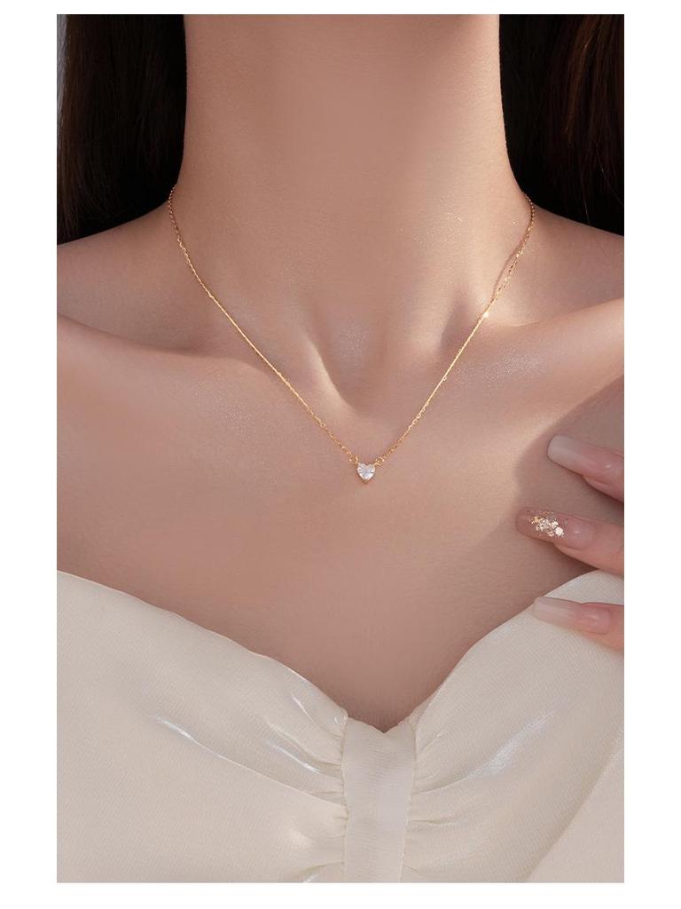 Heart-Shaped Zircon Clavicle Necklace In S925 Silver - Elegant Japanese Design