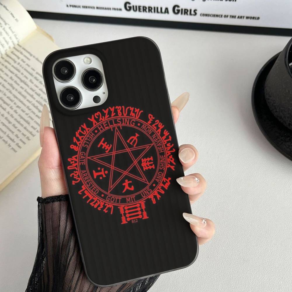 Хоррор Аниме Hellsing Для IPhone 17 16 15 Plus Pro Max 12 14 Plus 11 13 Волна Гофрированная Полоса Чехол для Телефона