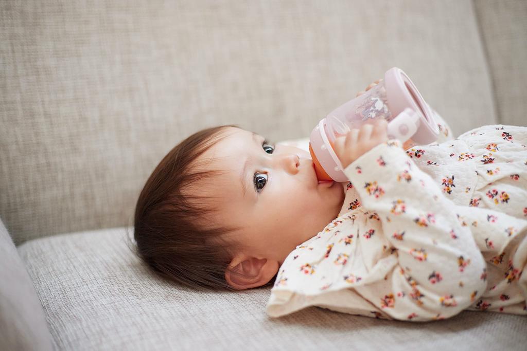 NUK Bambi Learner for Babies 6 Months and with Temperature FDNK10743071B Bottle, 150ml, Up, Gauge, Plastic,