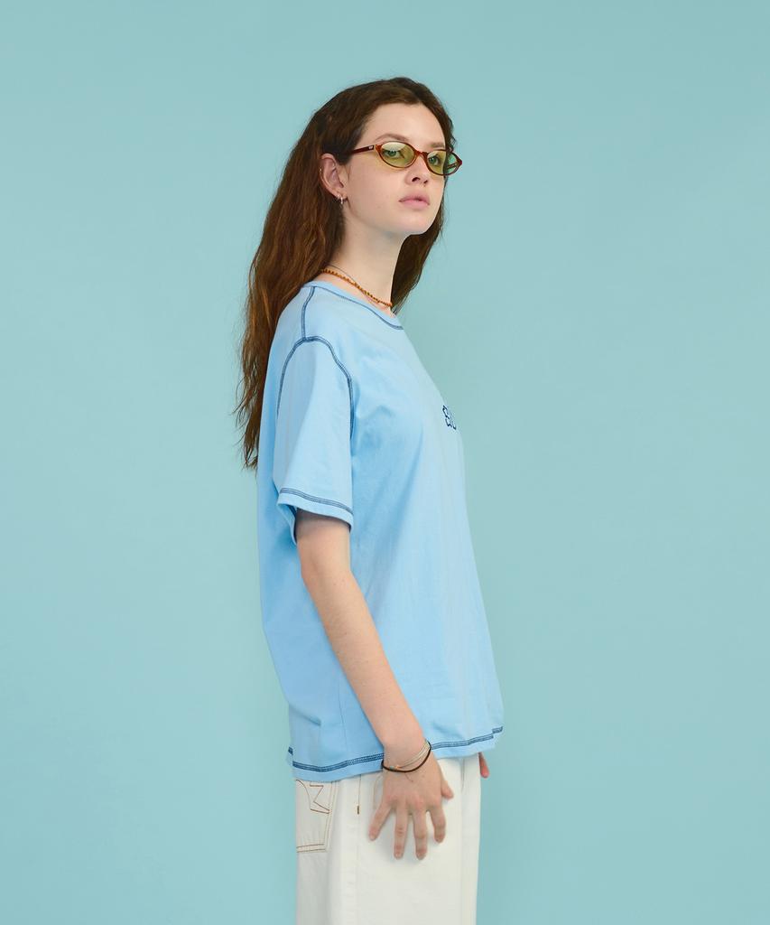 HELLO SUNRISE Hs Doodle Typo Stitch Tee_Sky Blue